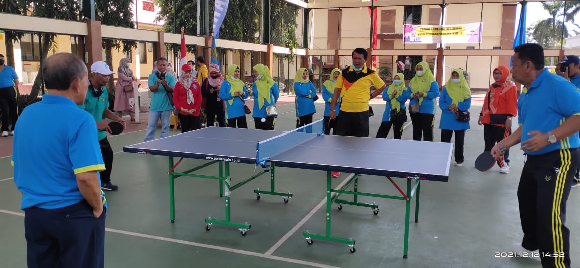 2 Raih Juara Tim Tennis Meja PA Selong Mendapat Kehormatan Bertanding dengan Dirjen Badilag